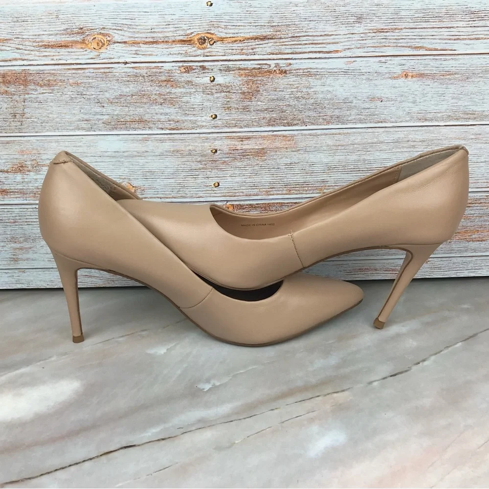 Steve Madden Luiza Stilettos in Nude/Beige